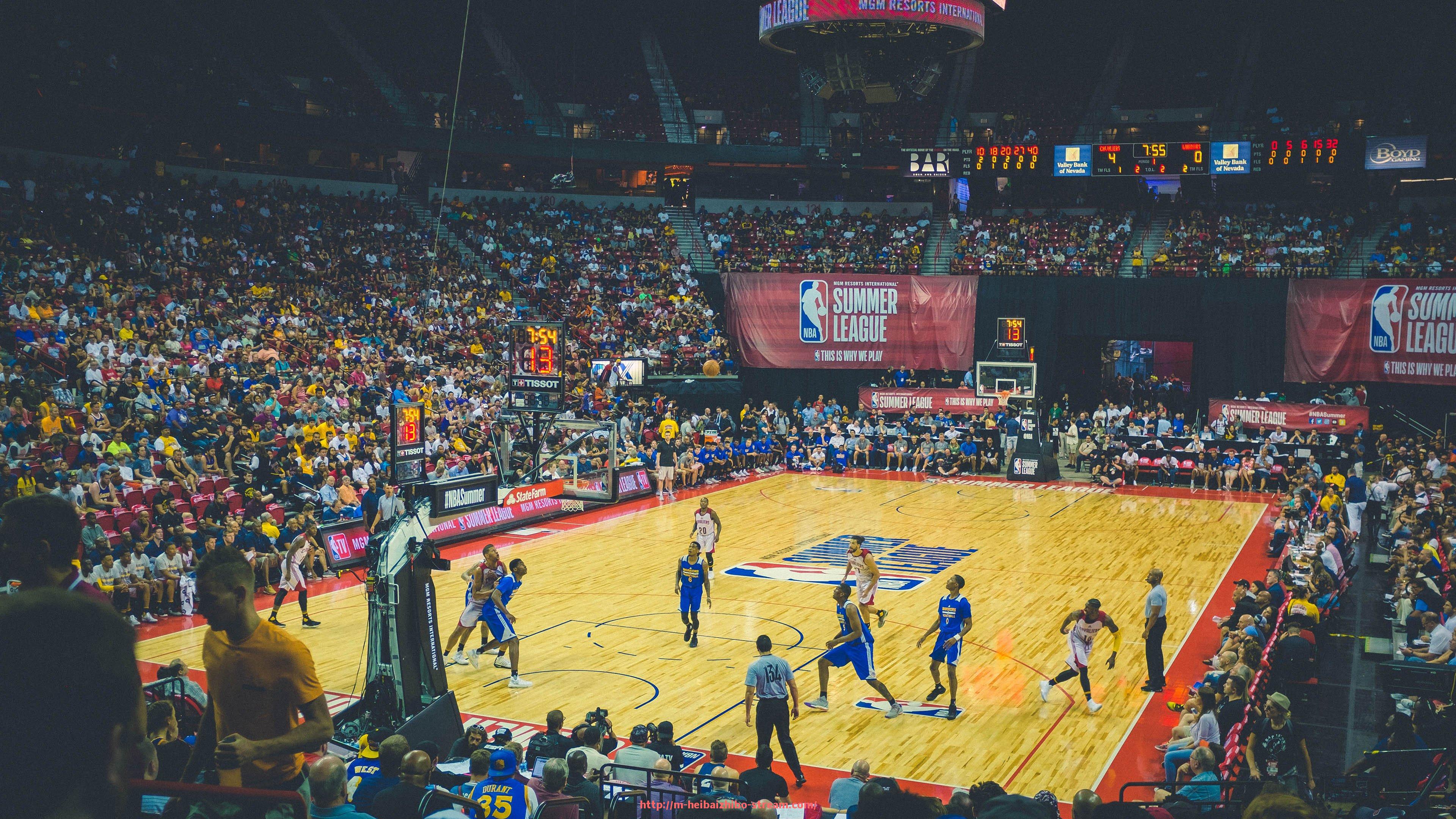 黑白体育直播-2018赛季中超联赛冠军回顾:竞争格局与战术演变